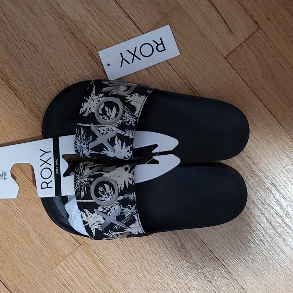 Roxy Slides